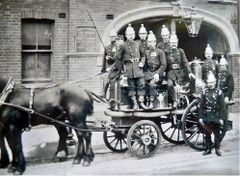Volunteer-Fire-Crew-Old-Fire-Station-Battle-Road.-1908.